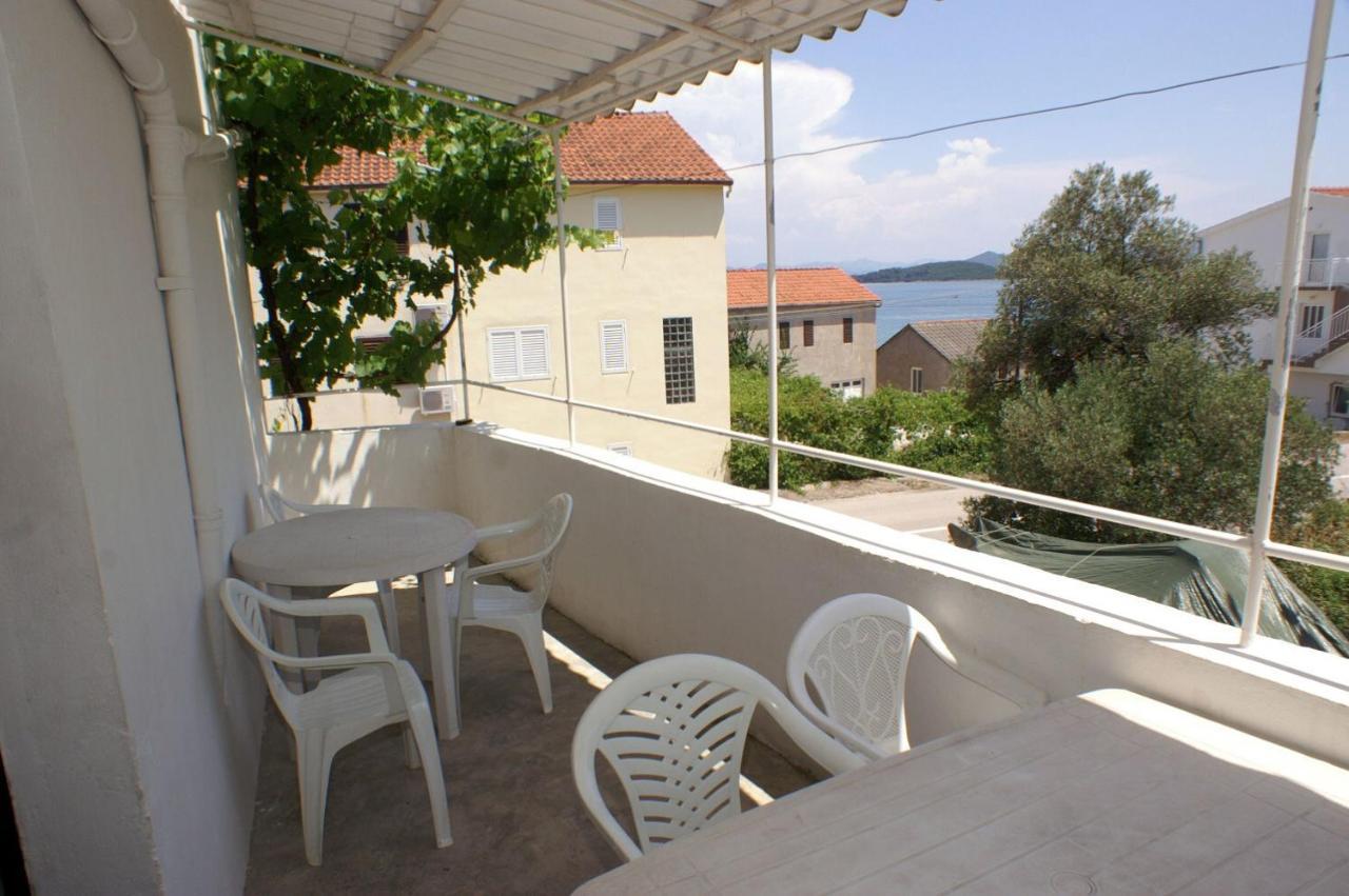 Apartments By The Sea Drace, Peljesac - 4561 Exterior photo